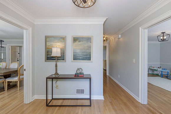 496 Guildford Cir_MLS_5