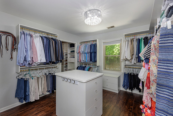496 Guildford Cir_MLS_32