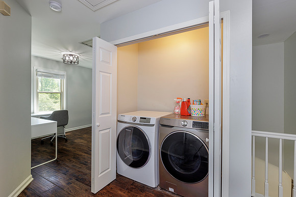 496 Guildford Cir_MLS_36