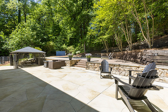 496 Guildford Cir_MLS_39