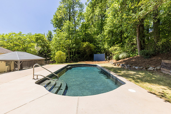 496 Guildford Cir_MLS_45