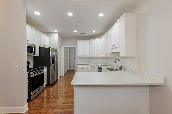 3445 Fox Hollow Dr_hi-res_24