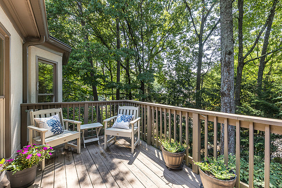 450 Greenlaurel Dr_MLS_13