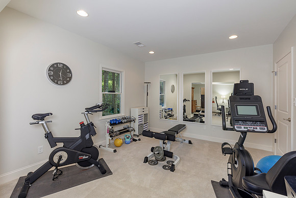 450 Greenlaurel Dr_MLS_30
