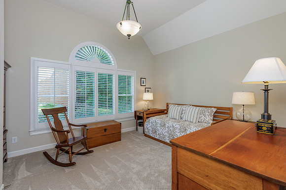 450 Greenlaurel Dr_hi-res_7