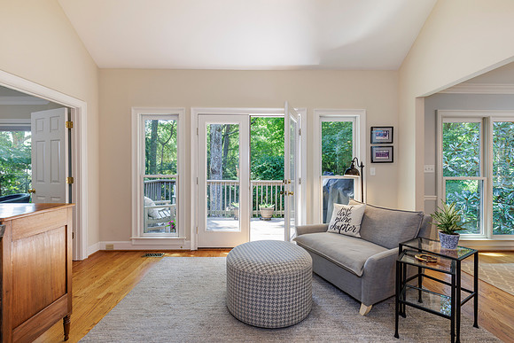 450 Greenlaurel Dr_hi-res_11