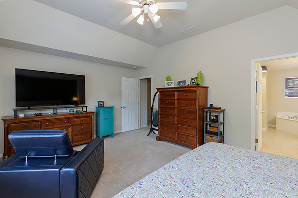 1220 Freedom Ln_MLS_24