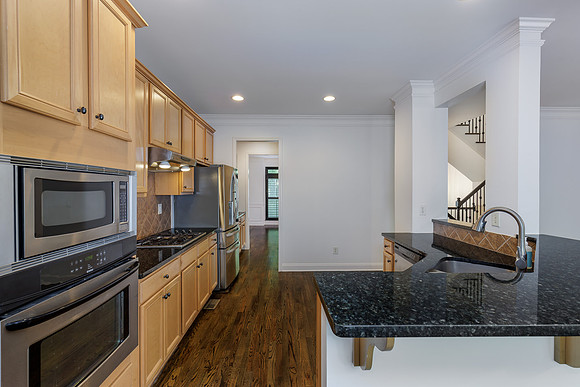 5561 Julian Pl_MLS_new-18