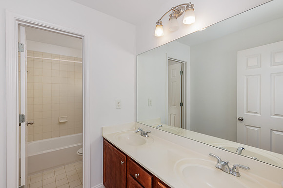 5561 Julian Pl_MLS_new-23