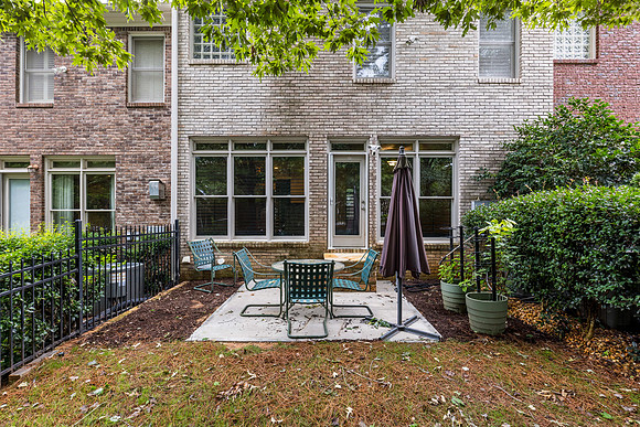 5561 Julian Pl_hi-res_new-34